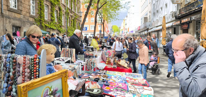 Flohmarkt mit Herz Kassel
