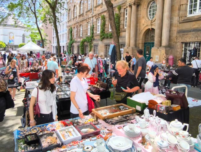 Flohmarkt Wilhelmsstrasse